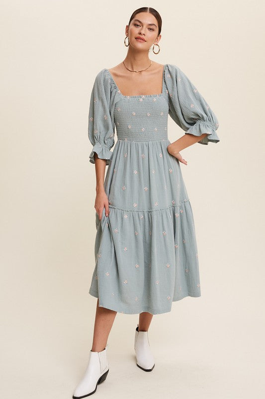 Ditzy Floral Embroidery Puff Sleeve Maxi Dress