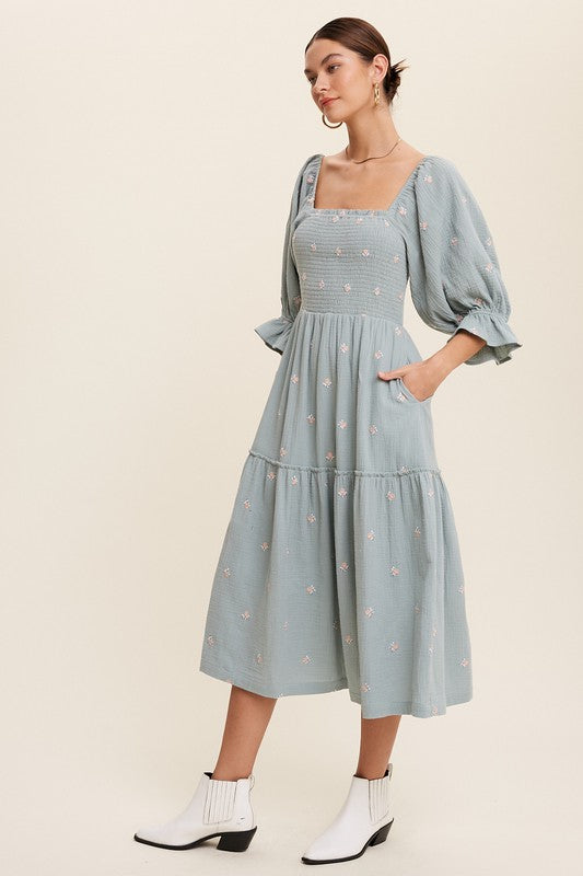 Ditzy Floral Embroidery Puff Sleeve Maxi Dress