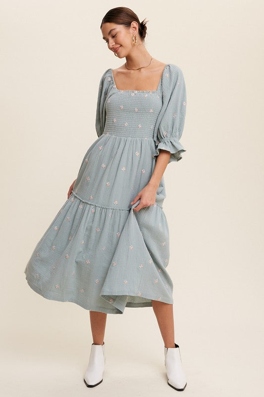 Ditzy Floral Embroidery Puff Sleeve Maxi Dress